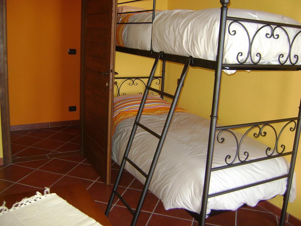 Agriturismo A Nostro Mizoun Ostana 객실 사진